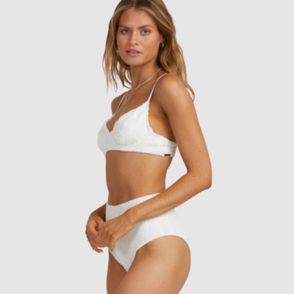 🔥🔥BILLABONG - VERANO JUNI BRA UNDERWIRE HI RETRO BIKINI SET🔥🔥 - Picture 7 of 11